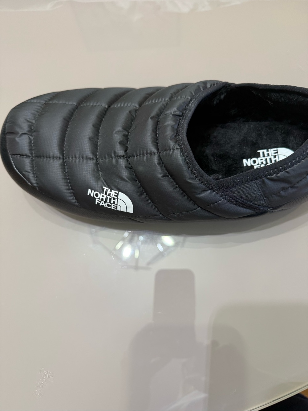 The North Face Men’s Quilted Thermoball traction Slip-On  Mules - Black